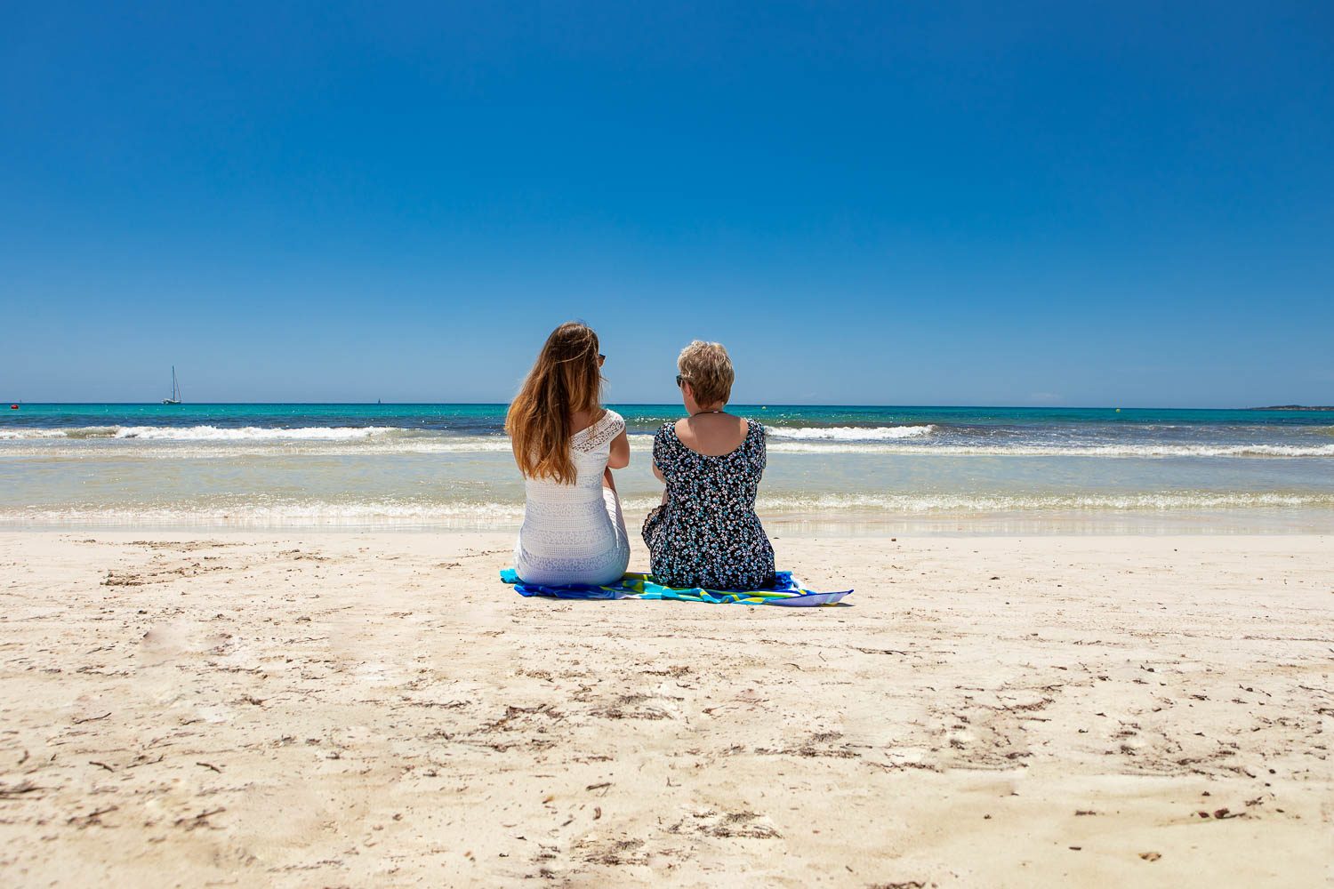 Mallorca photo shoot — family shoot beach Mallorca photographer